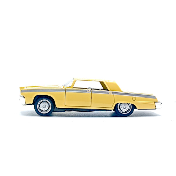 1965 Chrysler Imperial Crown Coupe Diecast Model Car – 1:32 Scale Classic Luxury Metal Body Vintage Car with Pull Back Action (Gold) www.bellaqueen.in