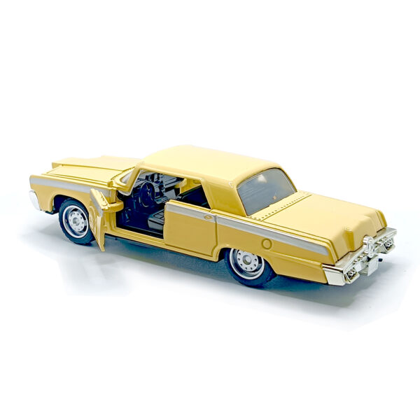 1965 Chrysler Imperial Crown Coupe Diecast Model Car – 1:32 Scale Classic Luxury Metal Body Vintage Car with Pull Back Action (Gold) www.bellaqueen.in